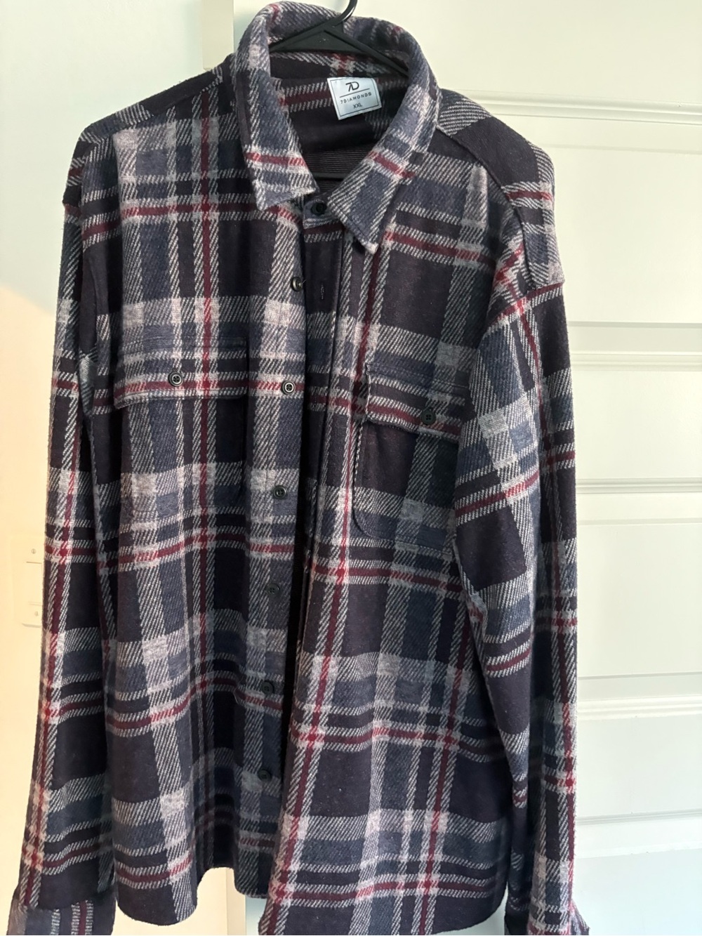 7 Diamonds Men's XXL Gray/Black/Red/White Plaid Flannel Long Sleeve Button-Up